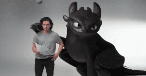 Видео месяца: Джон Сноу из «Игры престолов» учится приручать дракона