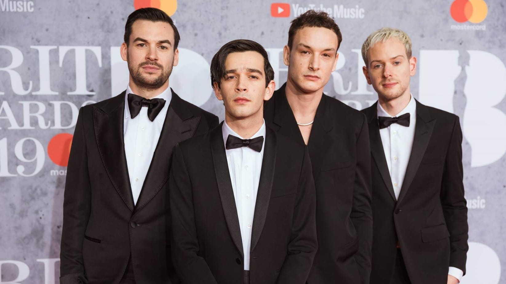 Группа 19. Brit Awards 1975. Brit Awards 2019 победители. The 1975 Award. Brit Awards 1979.