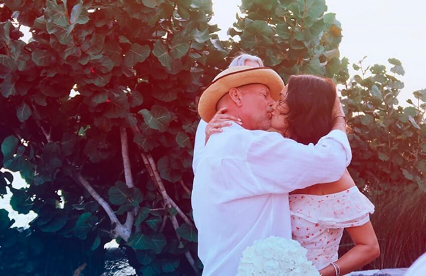 Брюс уиллис жена деми мур эмма хеминг