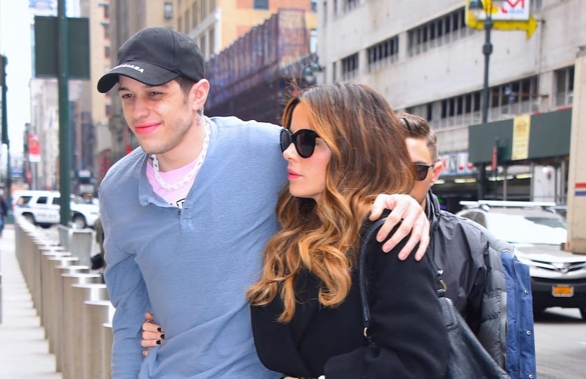 Кейт Бэкинсейл и Пит Дэвидсон Кейт Бэкинсейл и Пит Дэвидсон