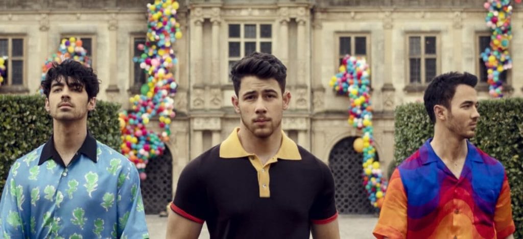 Jonas Brothers выпустили новый клип