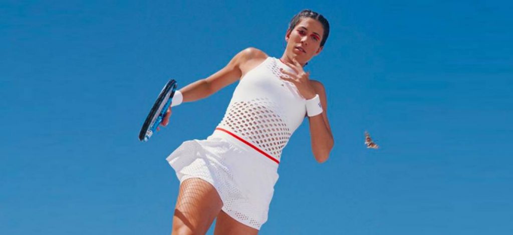 Звезды тенниса в рекламе одежды из пластика