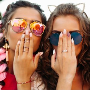 История моды: 6 удивительных фактов о солнцезащитных очках