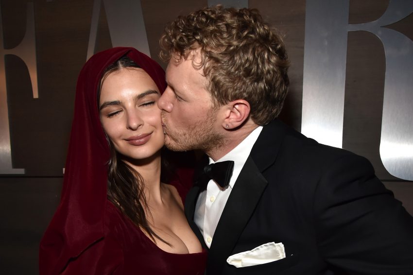 Эмили Ратаковски и Себастиан Беар-МакКлард знаменитости свадьба