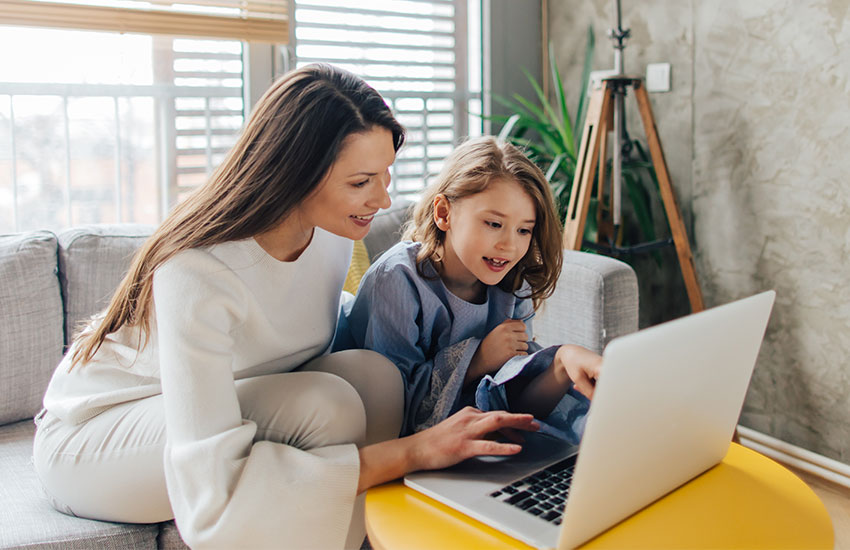 Ребенок интернет гаджеты смартфон безопасность Ребенок интернет гаджеты смартфон безопасность