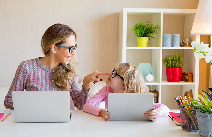 Ребенок интернет гаджеты смартфон безопасность Ребенок интернет гаджеты смартфон безопасность