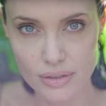 Анджелина Джоли в нежной рекламе нового парфюма