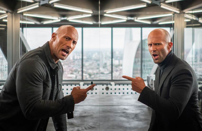 джейсон стэйтем дуэйн джонсон форсаж хоббс шоу кадр из фильма