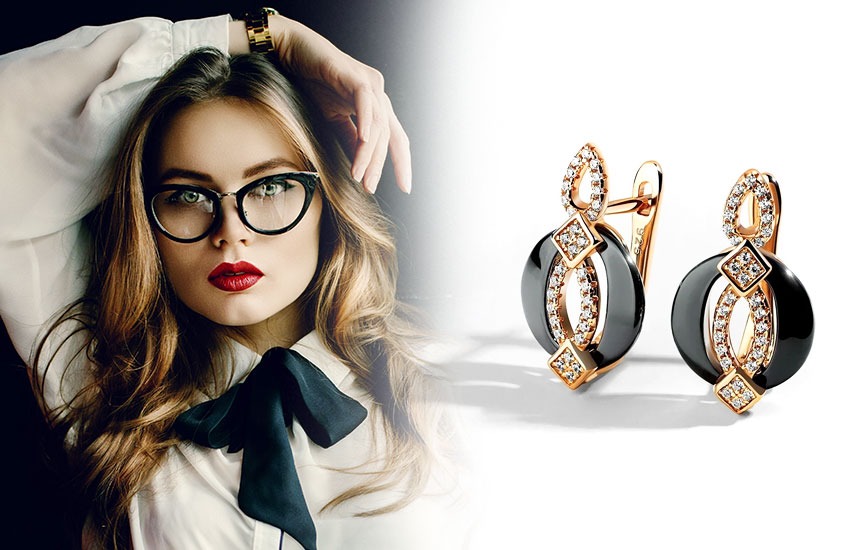девушка очки для зрения серьги аксессуары стиль