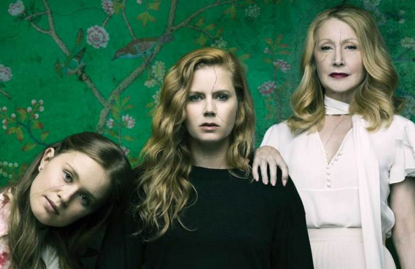 острые предметы сериал кадр из фильма эми адамс