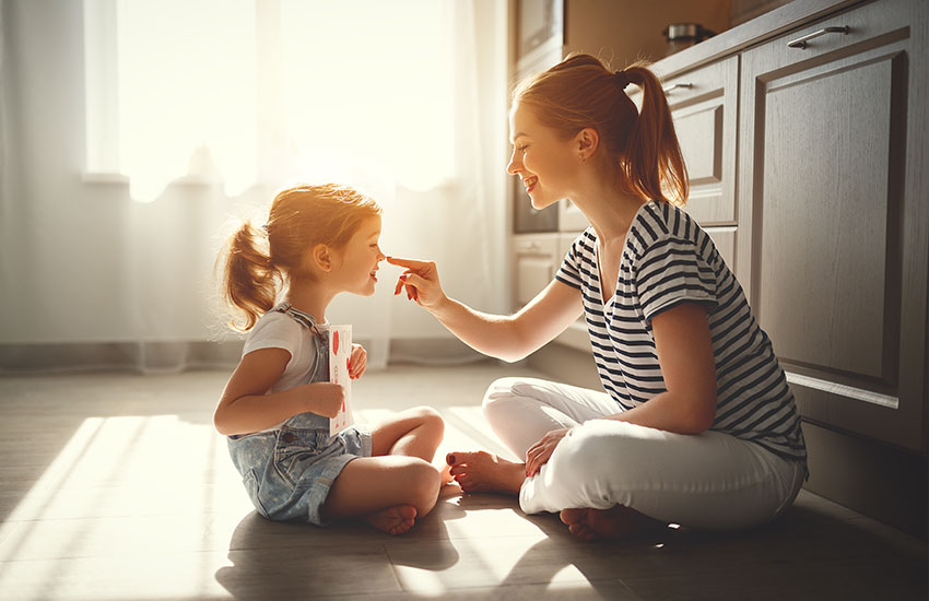 «Французские дети не плюются едой» секреты воспитания от французских мам «Французские дети не плюются едой» секреты воспитания от французских мам