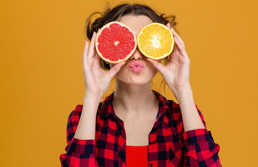 девушка цитрусовые апельсин грейпфрут
