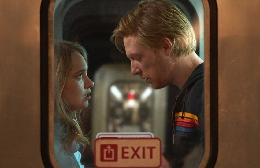 Сериал Беги Фиби Уоллер-Бридж, Стюарт Даулинг, Сима Фишер, Сухман Гилл