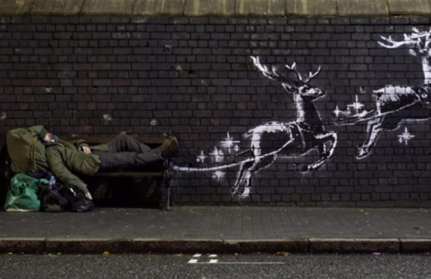 Бэнкси нарисовал рождественское граффити с оленями Бэнкси нарисовал рождественское граффити с оленями