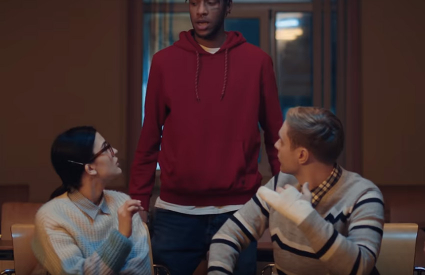 Егор Крид звезда TikTok DINA и афроамериканец, заявляющий: «Мы, русские, не сдаемся!» Егор Крид звезда TikTok DINA и афроамериканец, заявляющий: «Мы, русские, не сдаемся!»