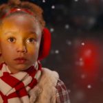 Подарок к Рождеству: Мэрайя Кэри выпустила новый клип All I Want for Christmas is You