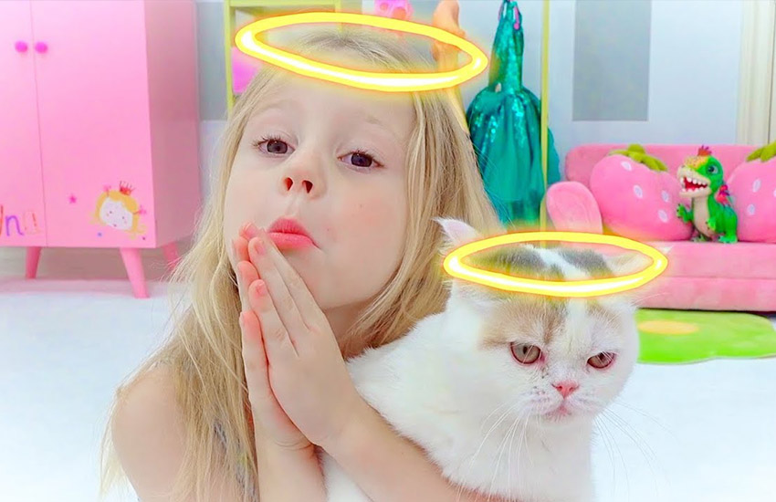 Настя Радзинская зарабатывает $18 миллионов в год Настя Радзинская зарабатывает $18 миллионов в год