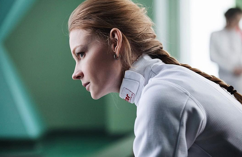 На острие со Светланой Ходченковой и Стасей Милославской. Фильм выйдет в прокат 26 марта