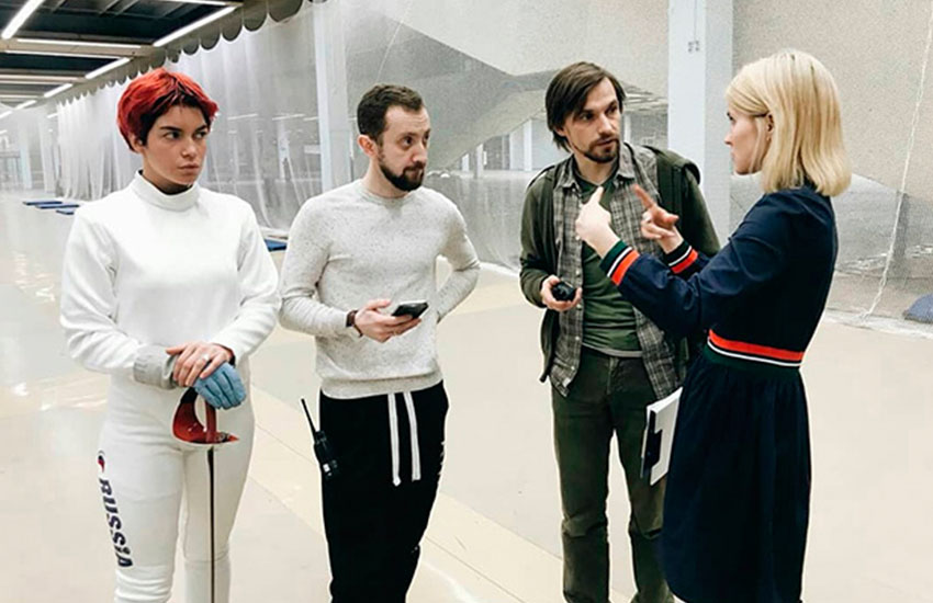 На острие Режиссером и соавтором сценария стал Эдуард Бордуков