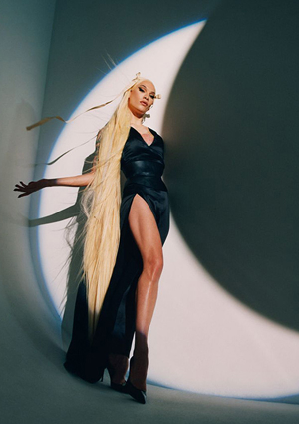 календарь Карины Ройтфельд