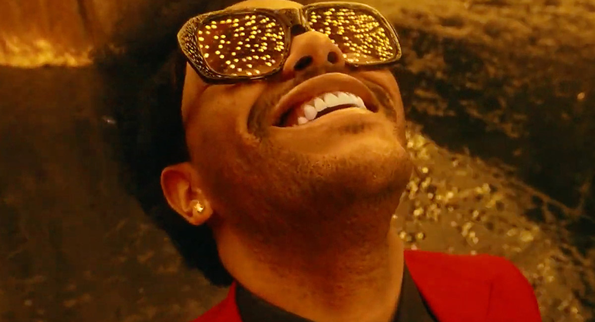 The Weeknd показал огни ночного Лас-Вегаса в клипе «Blinding Lights»