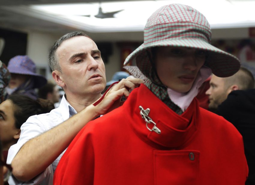 Раф Симонс дизайнер модельер уроки стиля Раф Симонс дизайнер модельер уроки стиля