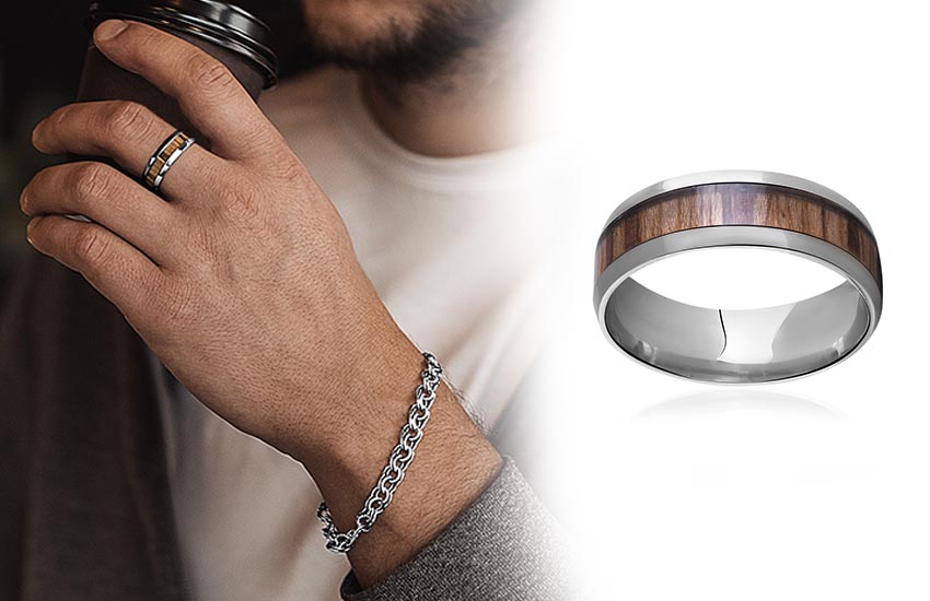 23 февраля подарок мужское украшение кольцо из стали с деревом 585*ЗОЛОТОЙ