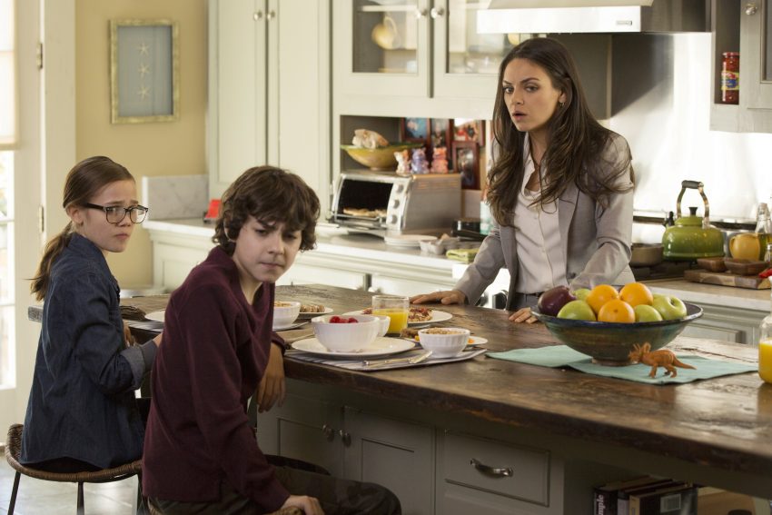 мама и дети школа учеба воспитание кадр из фильма