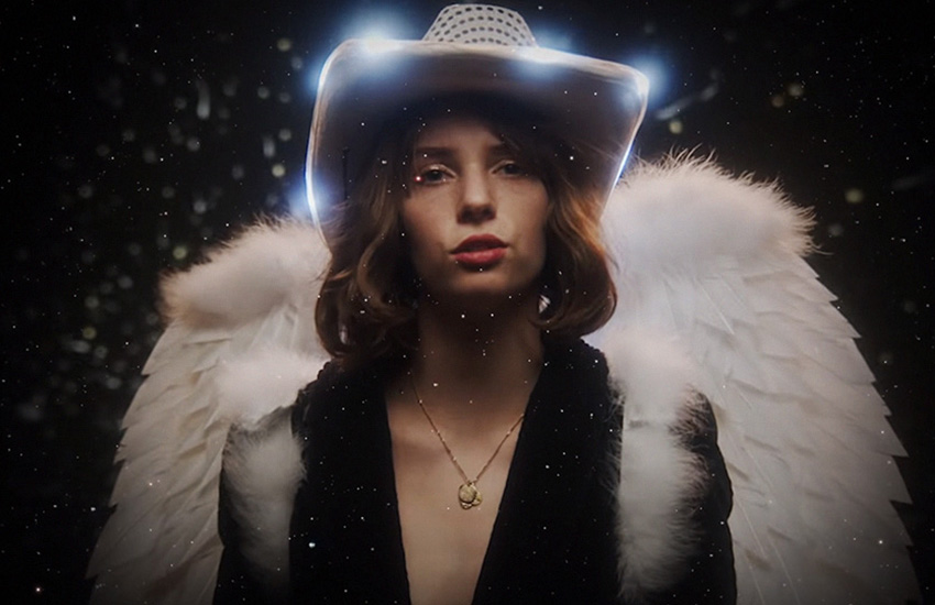 Майя Хоук клип By Myself Очень странные дела Майя Хоук клип By Myself Очень странные дела