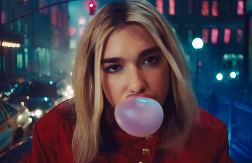 Дуа Липа новый клип Break My Heart 2020 Дуа Липа новый клип Break My Heart 2020