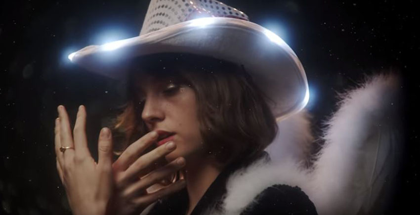 Майя Хоук клип By Myself Очень странные дела Майя Хоук клип By Myself Очень странные дела