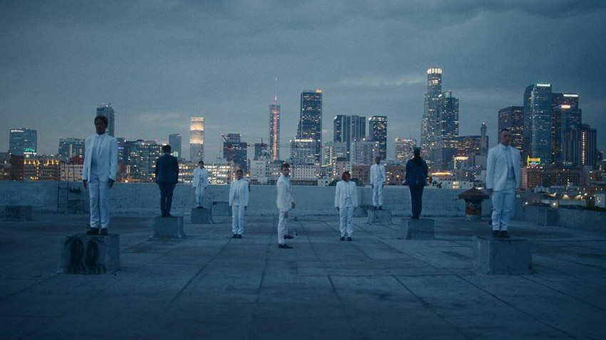 Финнеас О’Коннелл в клипе Let’s Fall In Love For The Night Финнеас О’Коннелл в клипе Let’s Fall In Love For The Night