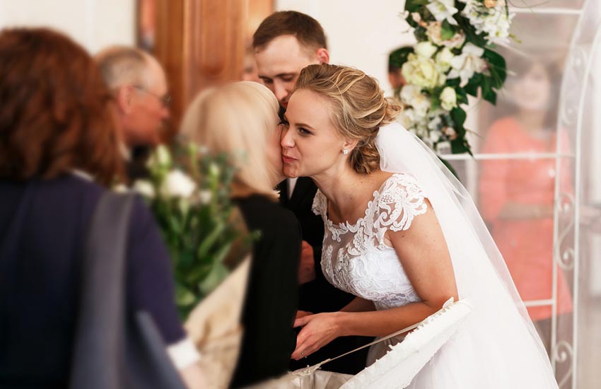 свадьба молодожены гости