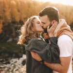 Психология отношений: 8 верных признаков, что ты ему действительно нравишься
