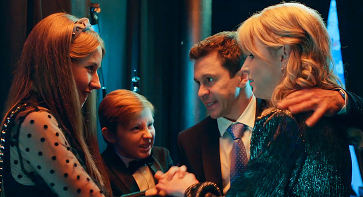 Павел Деревянко в трейлере сериала «Идеальная семья»