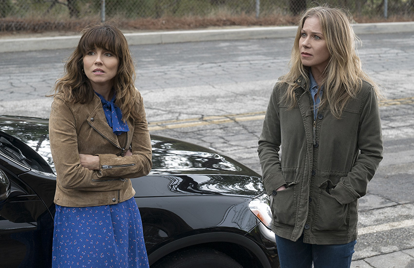 мертв для меня, кадры из сериала, сериалы про подруг, женская дружба, девушки