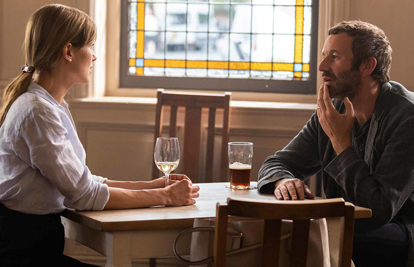 Крис О’Дауд, Розамунд Пайк, семейный брак, кадры из сериала, сериалы для хорошего настроения, советы, что посмотреть