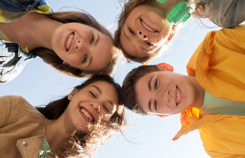 дети, взгляд сверху, небо