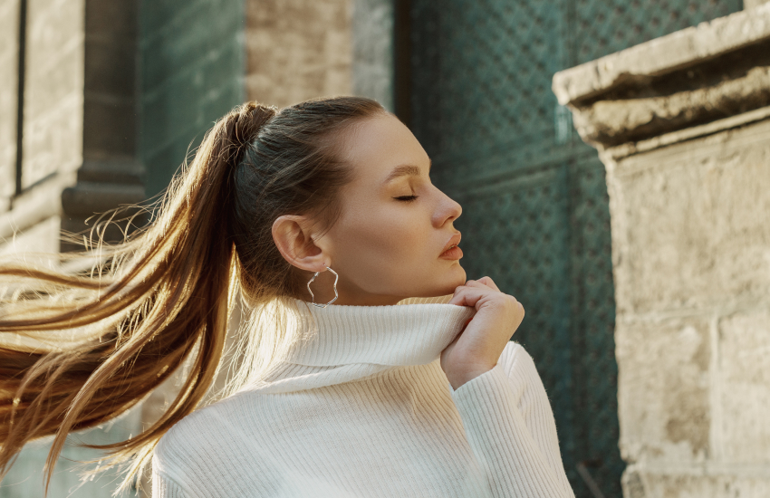 Какие серьги и подвески носить с трикотажем: руководство стилиста