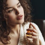 Главные ароматы зимы 2025/2026: 8 трендов, в которые хочется укутаться