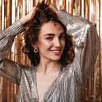 Как собрать праздничный образ без лишних трат: советы стилиста