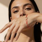 Ювелирные подарки с символом 2026 года – от лошадки до подковы