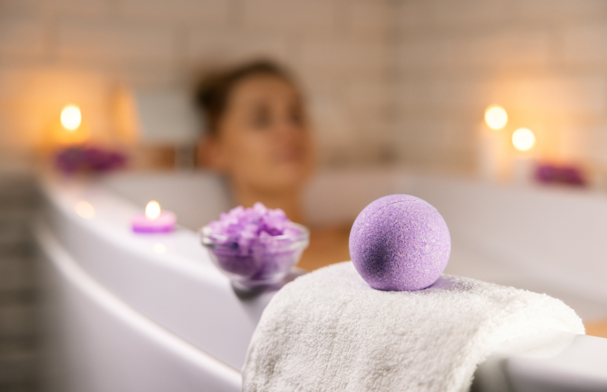 девушка, медленные хобби, домашний спа-отдых