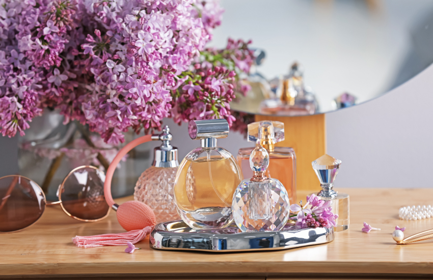Тренд на многослойную парфюмерию: создаем свой уникальный аромат
