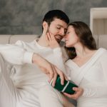 Подарки на 23 Февраля: выбираем украшения и аксессуары для Него