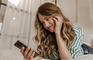 Как пожелать мужчине спокойной ночи: идеи для вдохновения