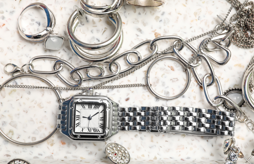 Как выгодно сдать серебро: подробный гид по ломбардам и скупкам