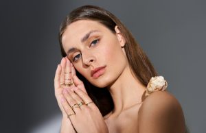 Украшения без вставок: тренд, который с нами надолго