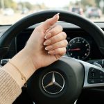 Френч маникюр на короткие ногти: эффектные идеи в разных цветах